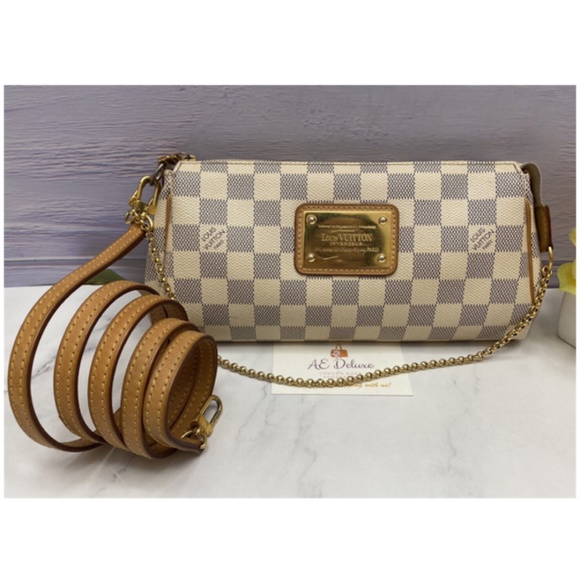 โค๏ธโ๐ฉนSOLDโค๏ธโ๐ฉน Louis Vuitton Eva Damier Azur Chain Clutch 2 Way Purse (SN2123) - Picture 11 of 15
